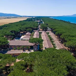 Village Golfo Degli Etruschi ** Albinia