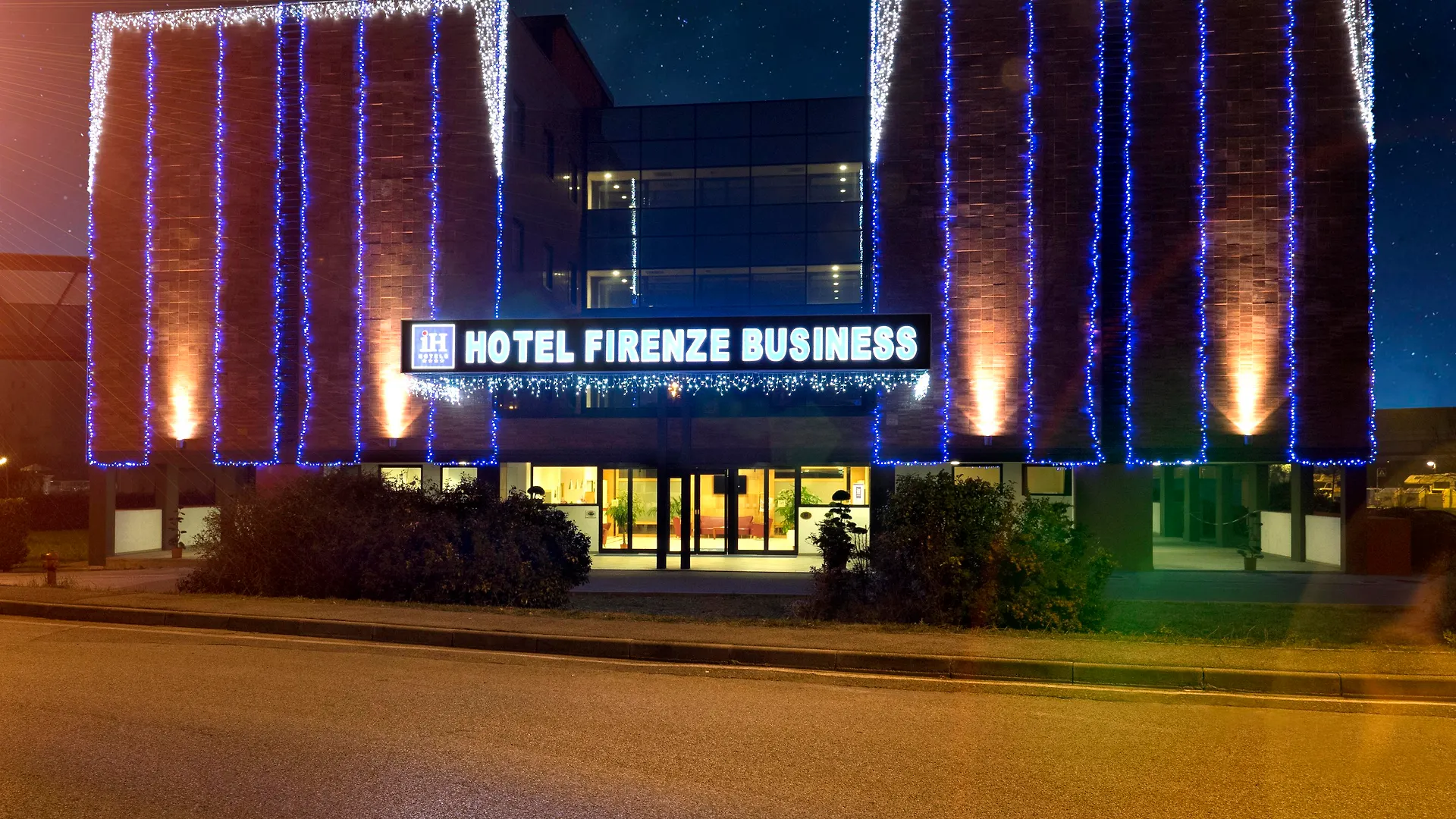 iH Hotels Firenze Business Scandicci 4*,