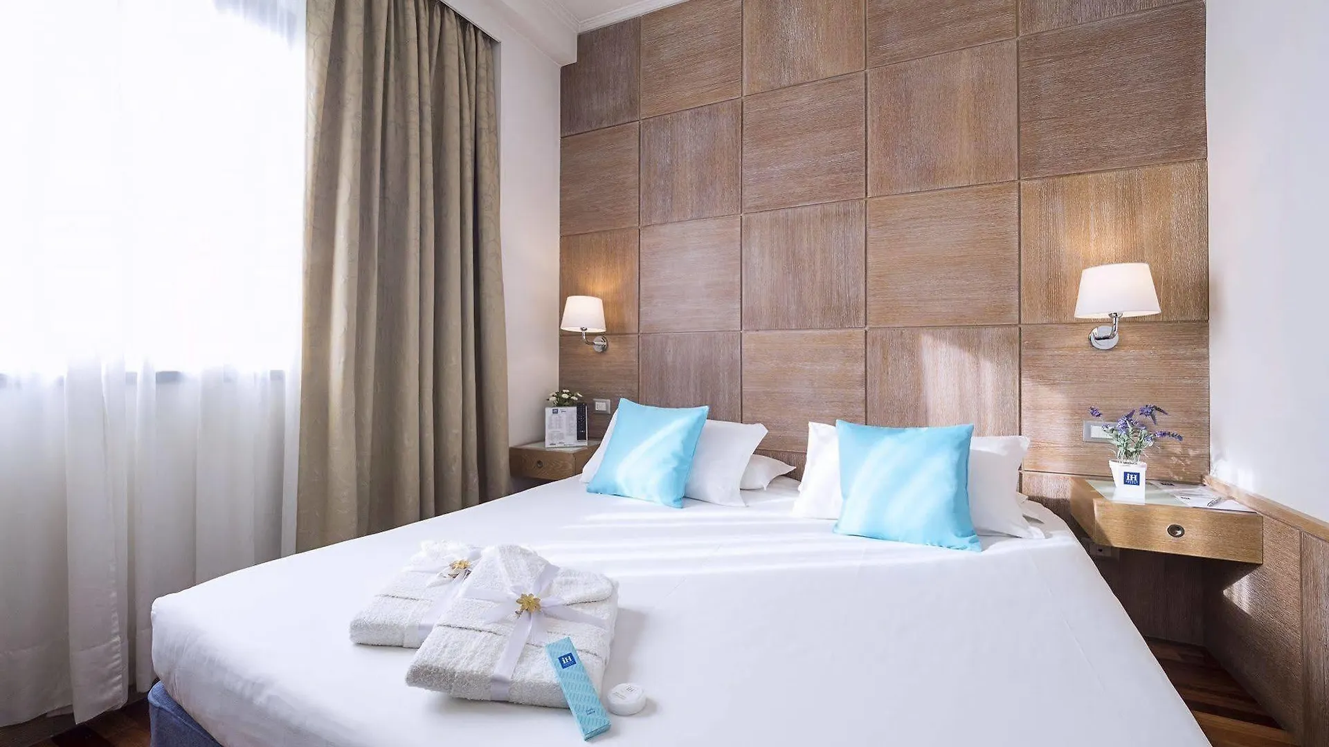 iH Hotels Firenze Business Scandicci 4*,